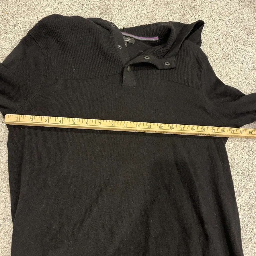 Banana Republic Men's Italian Yarn Wool Blend Black‎ Hooded Sweater Pullover